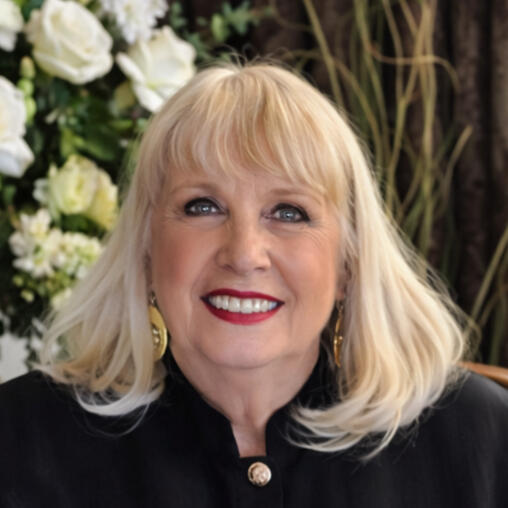 Julia Pizzi / Faculty Administrator / julia@interfaithcontemplativecenter.org / +1 702-268-6414